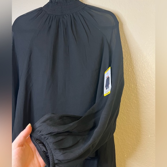 NEW Joie Limited Edition Ladies Long Sleeve Smocked Blouse Size M $278 Retail - Picture 4 of 10